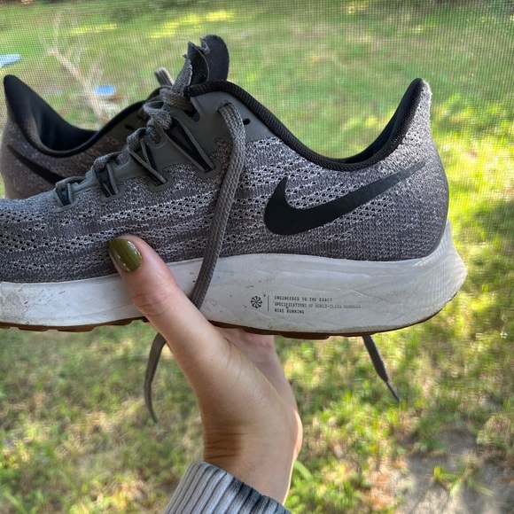 Wmns Air Zoom Pegasus 36 'Gunsmoke' - Picture 2 of 12